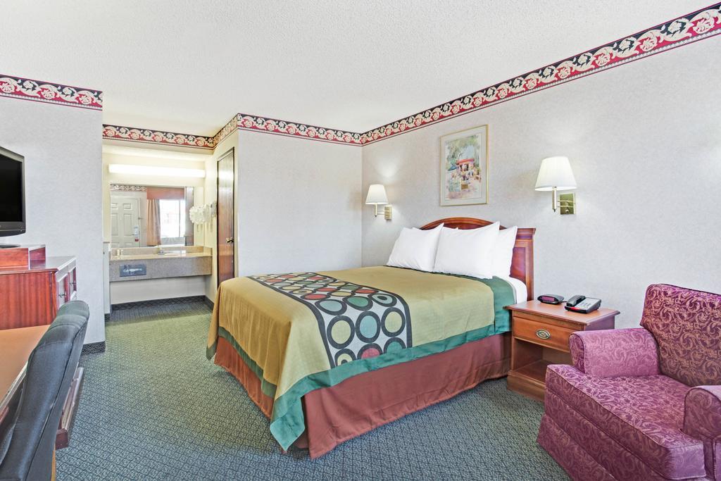 Готель Super 8 By Wyndham Tucson Downtown Convention Center Екстер'єр фото
